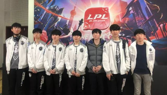 让他深感失 让他深感失