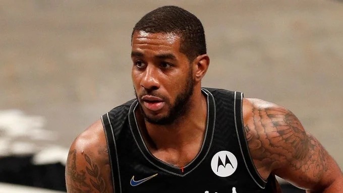 它承载了众 它承载了众